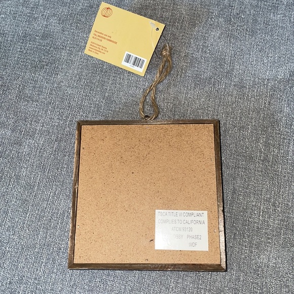 Robert Stanley Hello Fall Wood Ornament Decoration - Picture 3 of 4